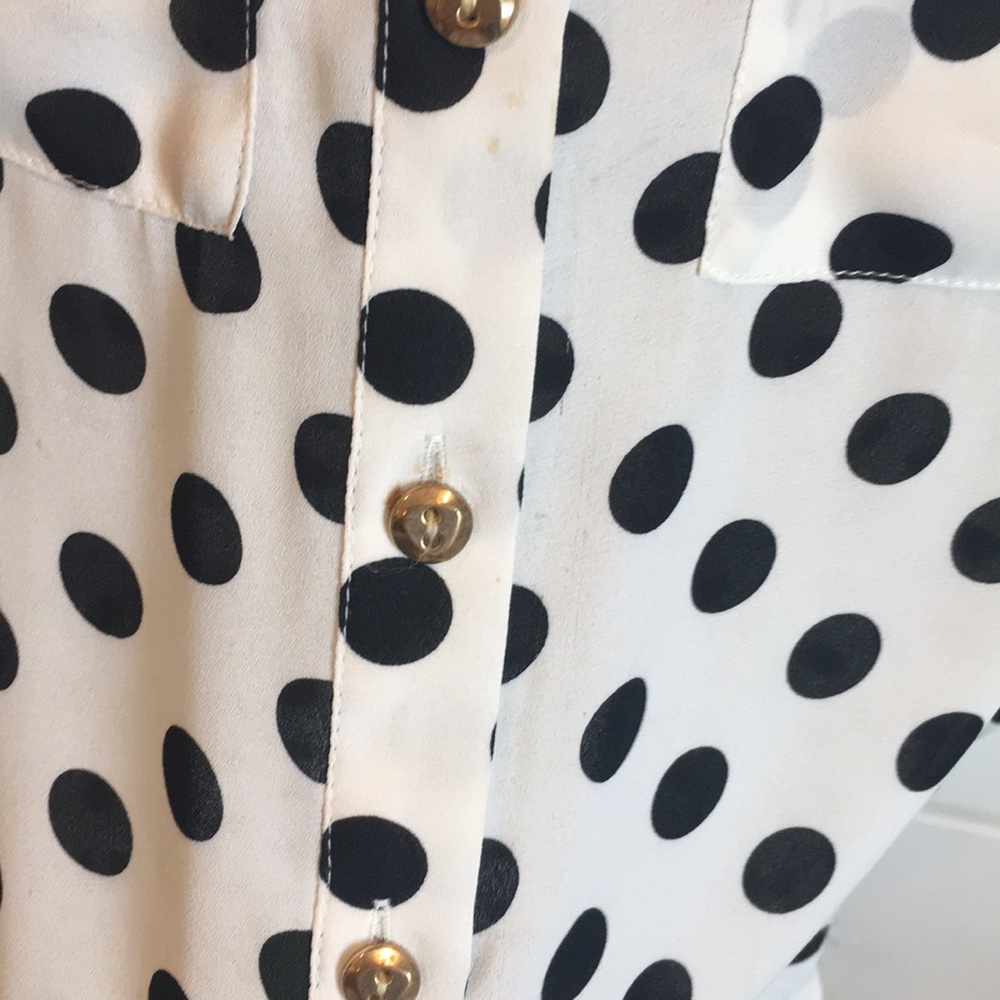 Button down - Picture 4 of 4